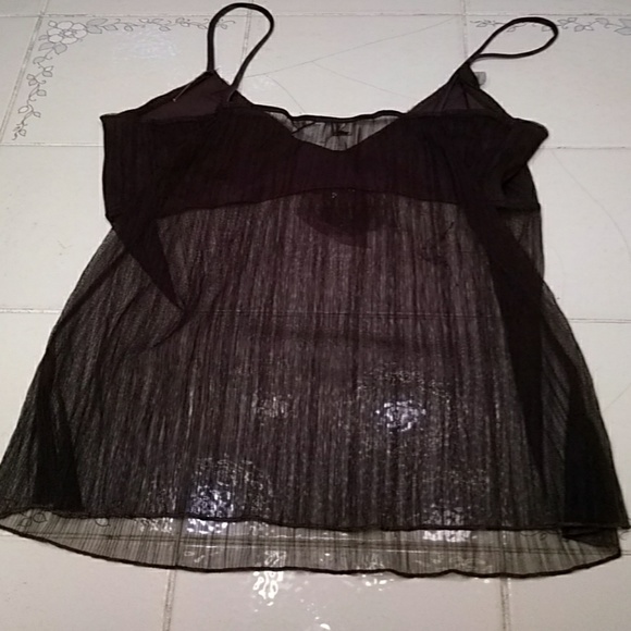 Shear size large top with bead work. 202 - Picture 3 of 3